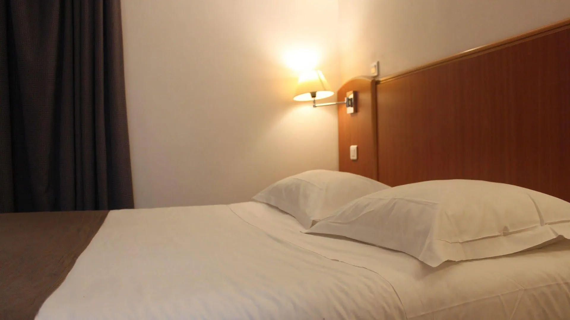 Metropolitain Hotel Paris