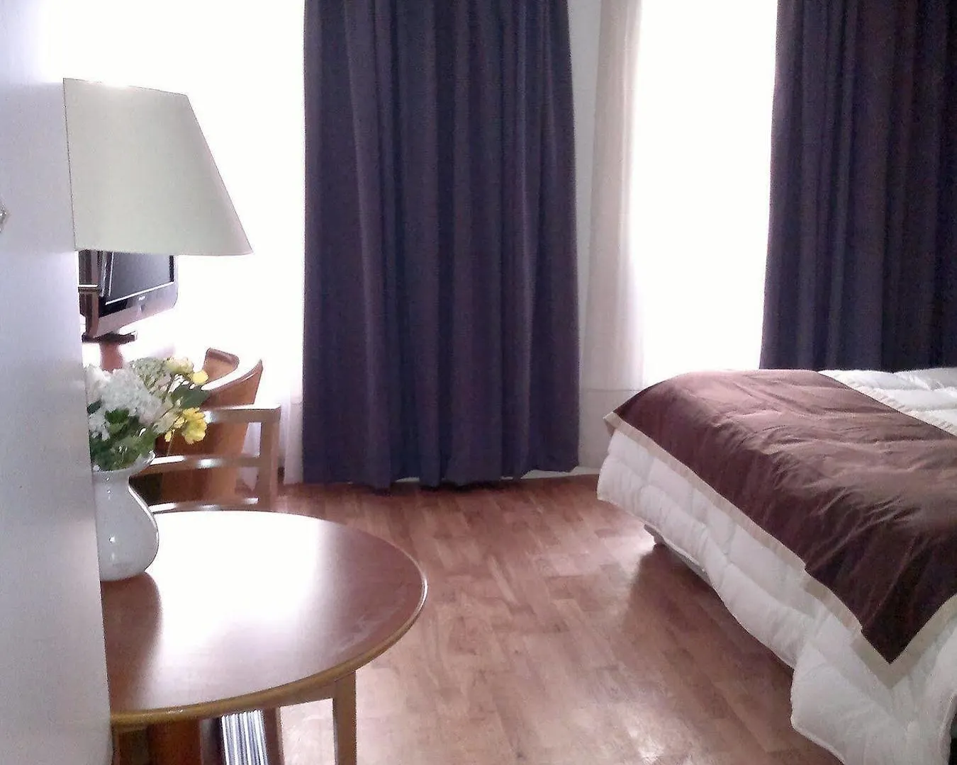 Metropolitain Hotel Paris